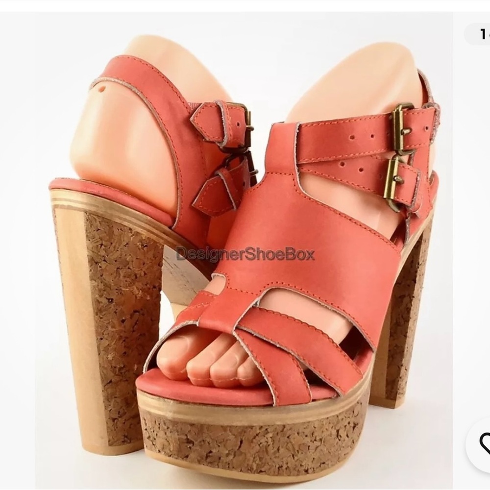 CYNTHIA VINCENT PETRA Tangerine
Leather Designer Cork Platform Sandals size 9